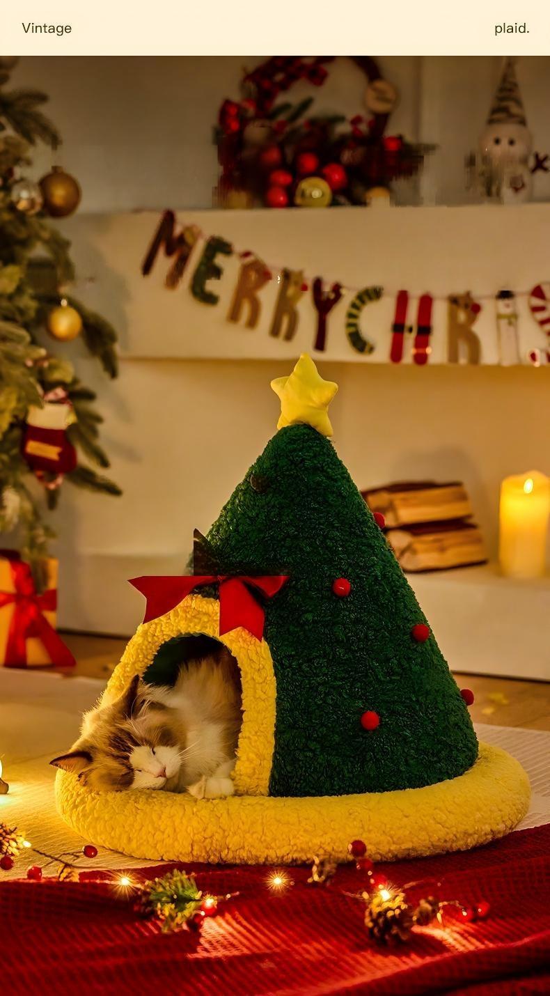 Cozy Winter Cat Bed – Semi-Enclosed Christmas Pet Nest (Sock, Tree & Round Options)